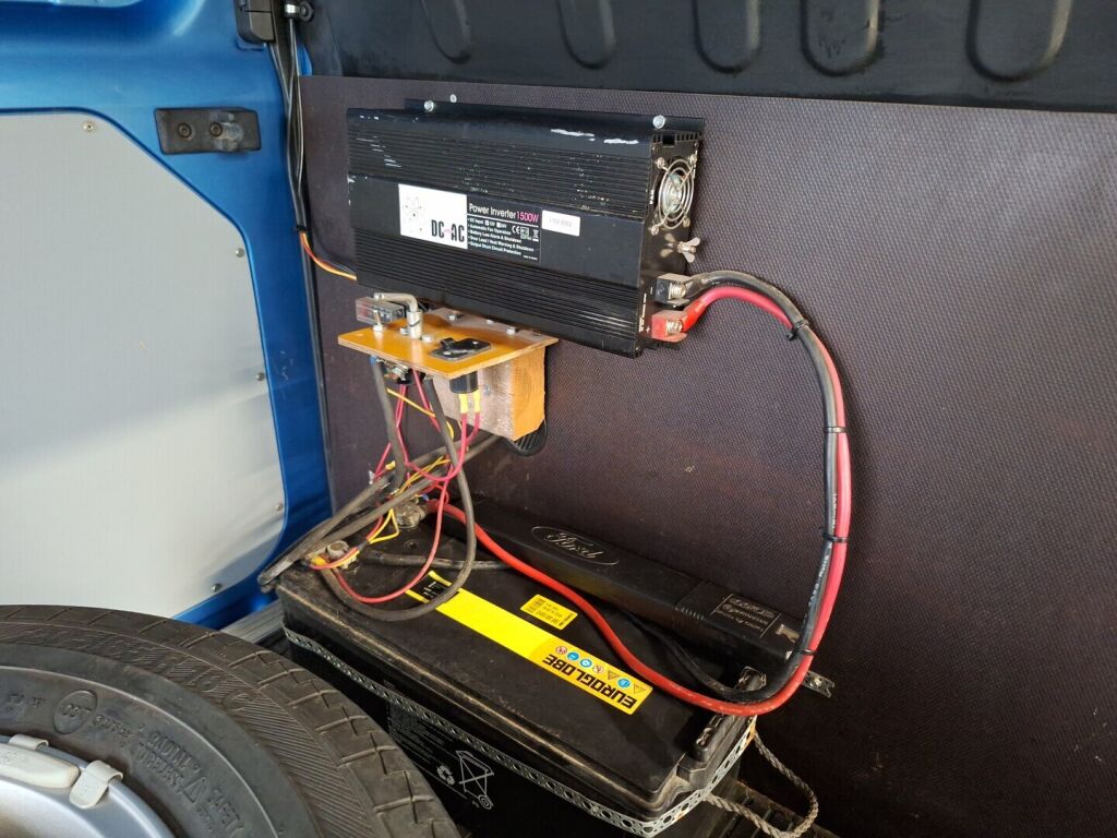 Ford Transit 2011 Sininen