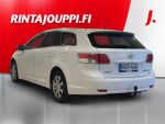 Toyota Avensis 2011 Valkoinen