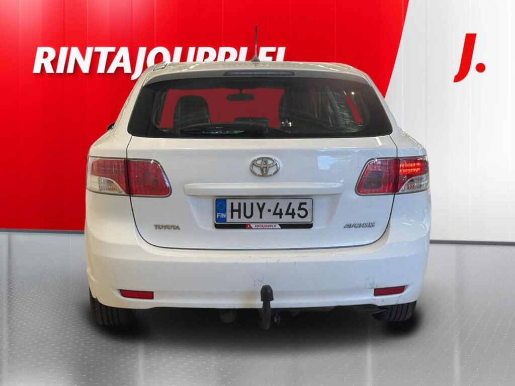Toyota Avensis 2011 Valkoinen