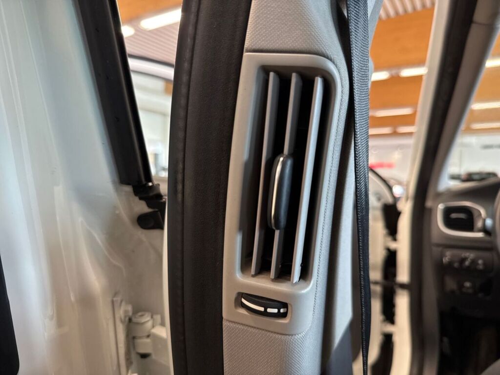 Volvo S60 2011 Valkoinen