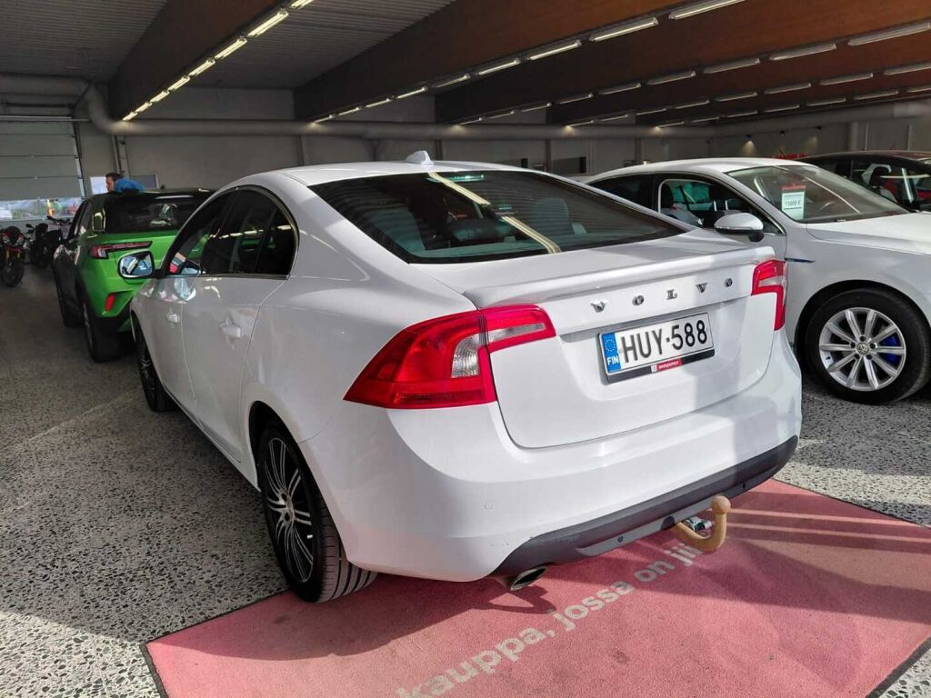 Volvo S60 2011 Valkoinen