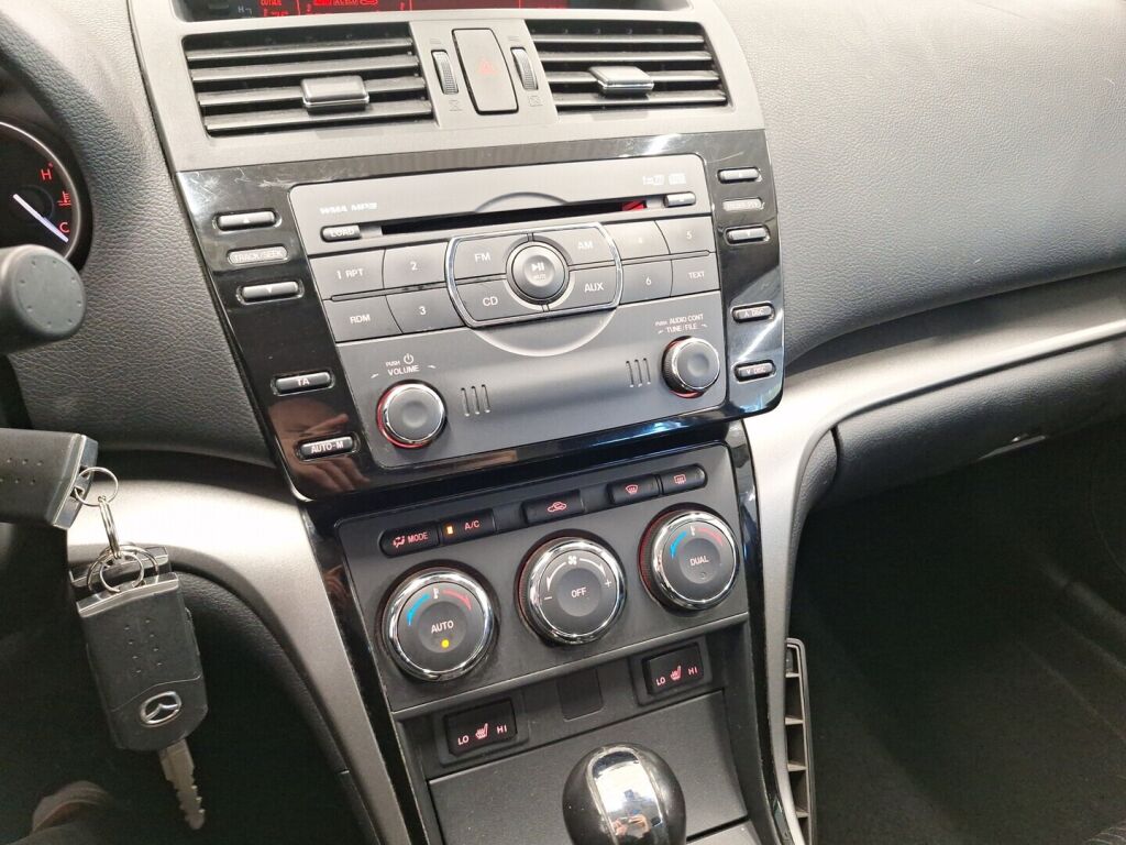 Mazda 6 2011 Valkoinen