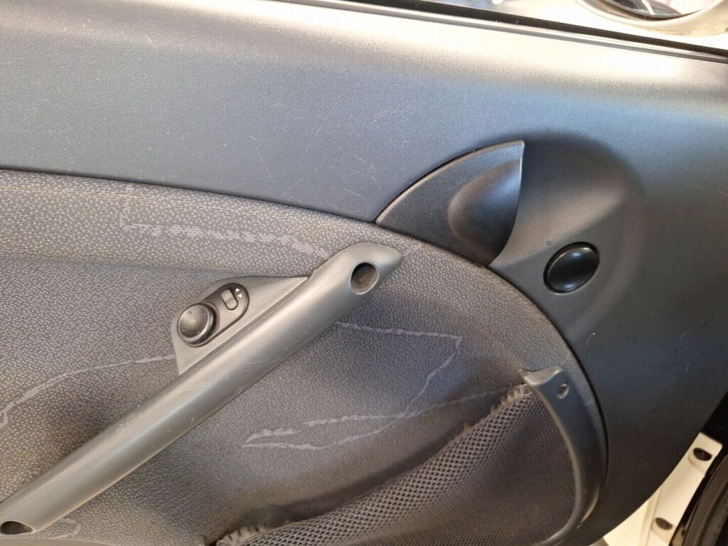 Smart FORTWO 2006 Punainen