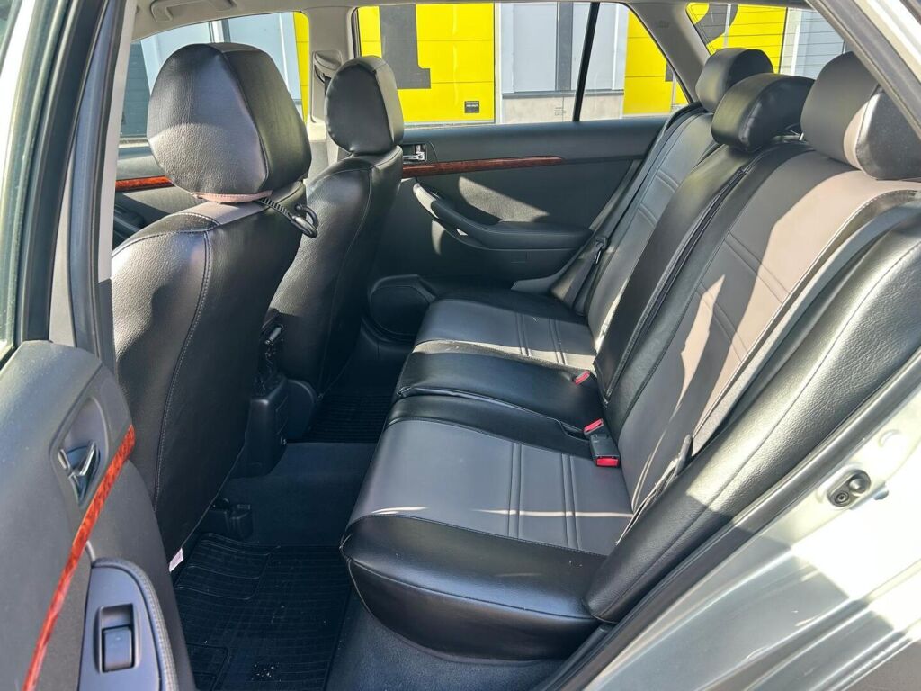 Toyota Avensis 2006 Hopea