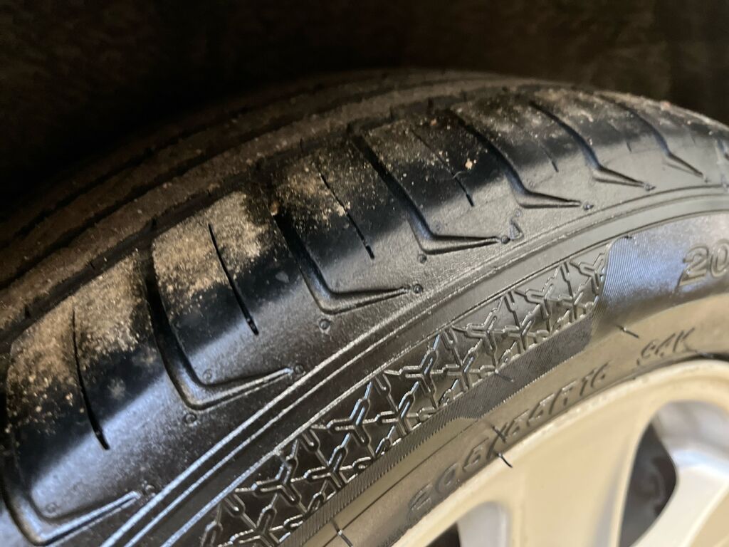 Toyota Avensis 2006 Hopea