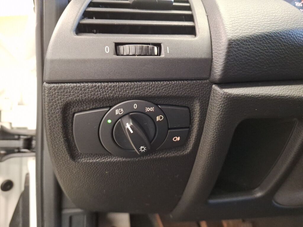 BMW 135 2009 Valkoinen