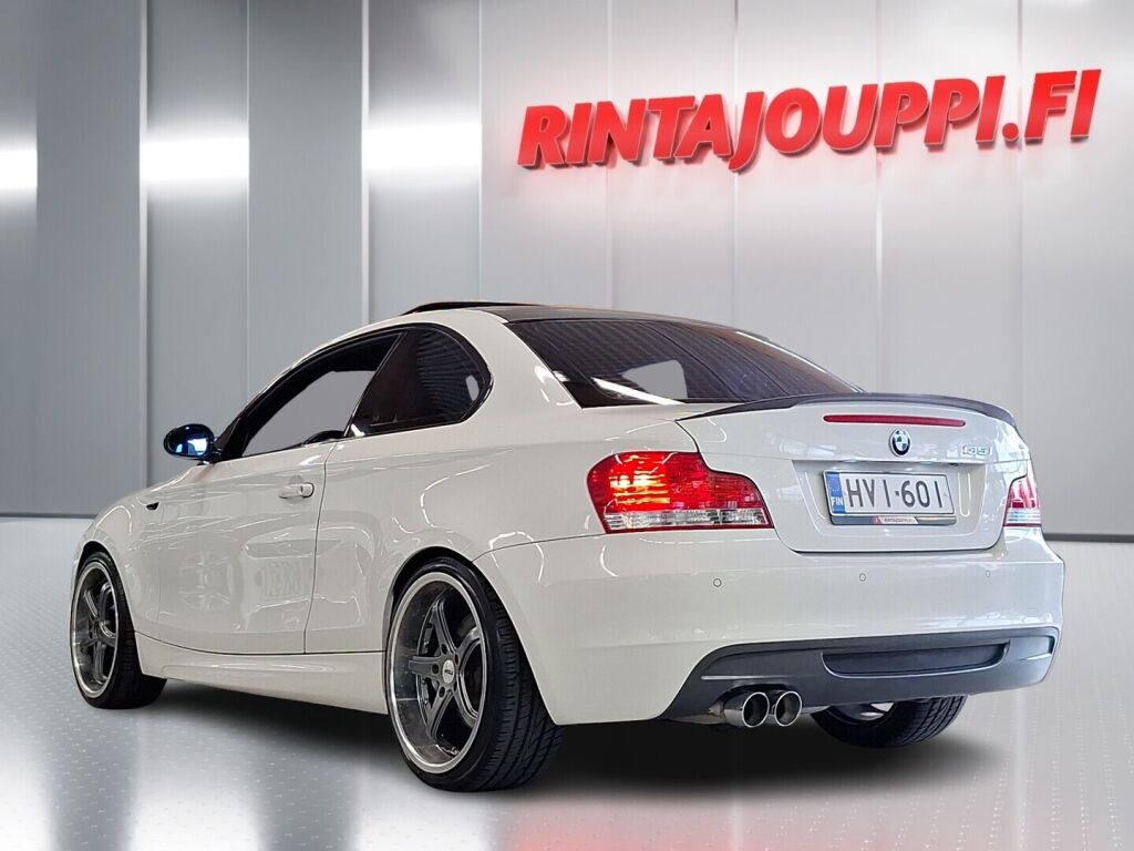 BMW 135 2009 Valkoinen
