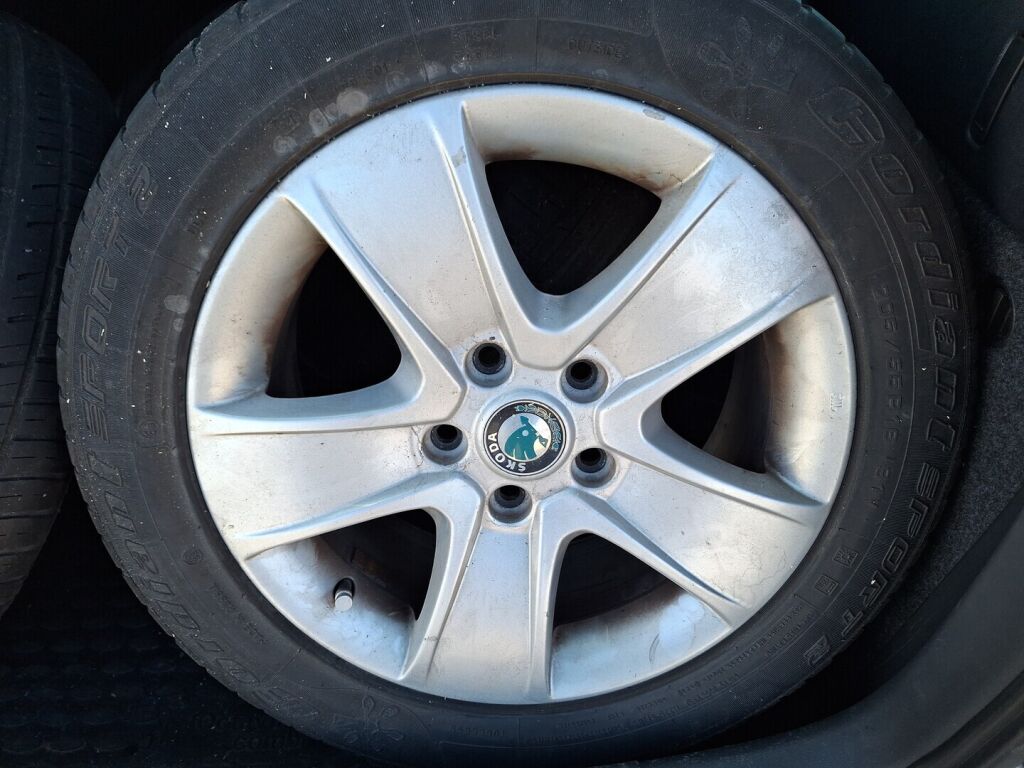 Skoda Octavia 2011 Valkoinen