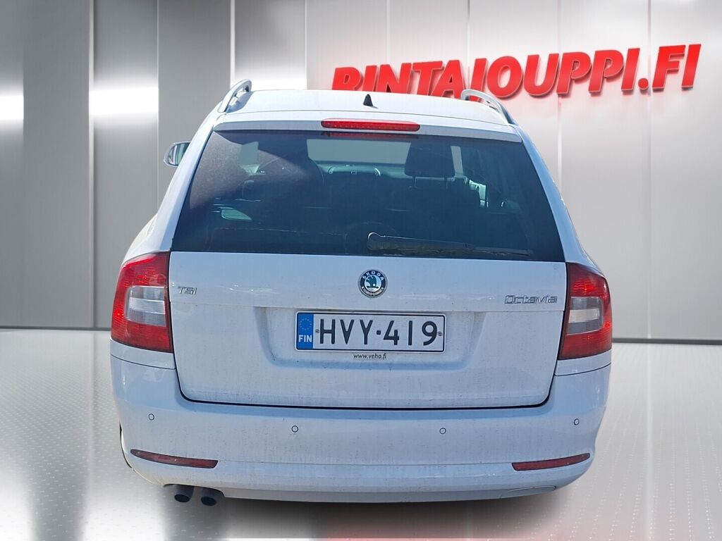 Skoda Octavia 2011 Valkoinen