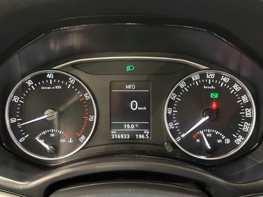 Skoda Octavia 2011 Valkoinen