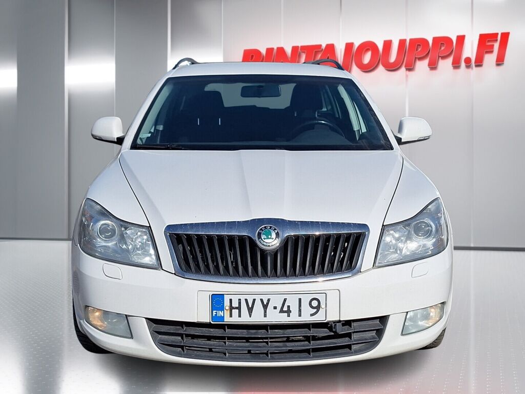 Skoda Octavia 2011 Valkoinen