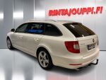 Skoda Superb 2011 Valkoinen