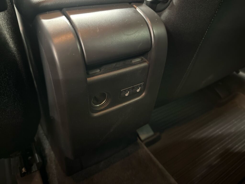 Volvo XC60 2011 Musta