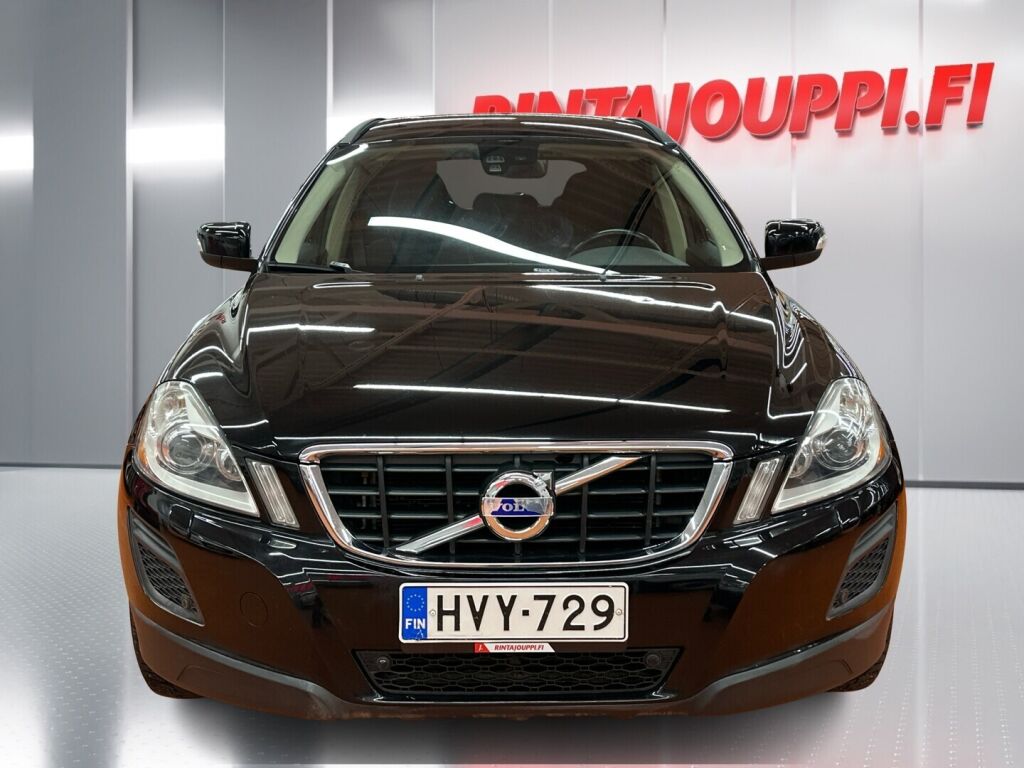 Volvo XC60 2011 Musta
