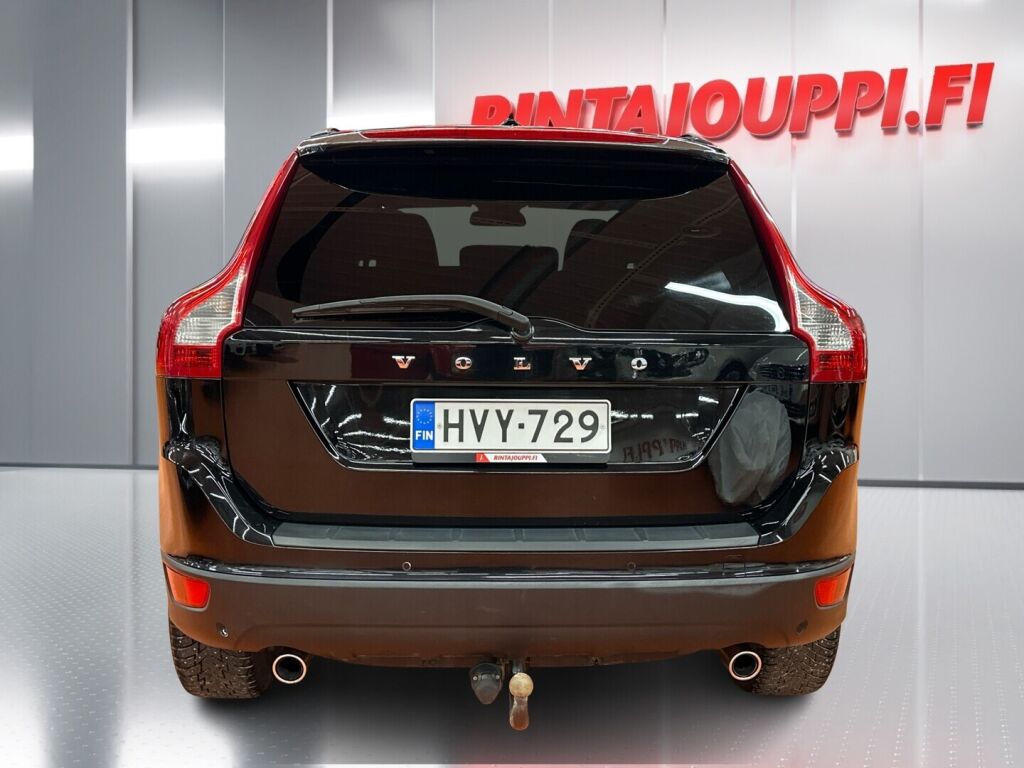 Volvo XC60 2011 Musta