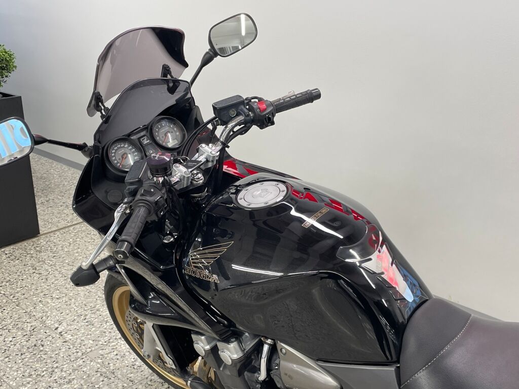 Honda CB 2010 