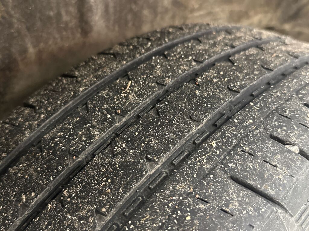 Toyota Hiace 2008 Punainen