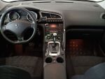Peugeot 3008 2011 Musta