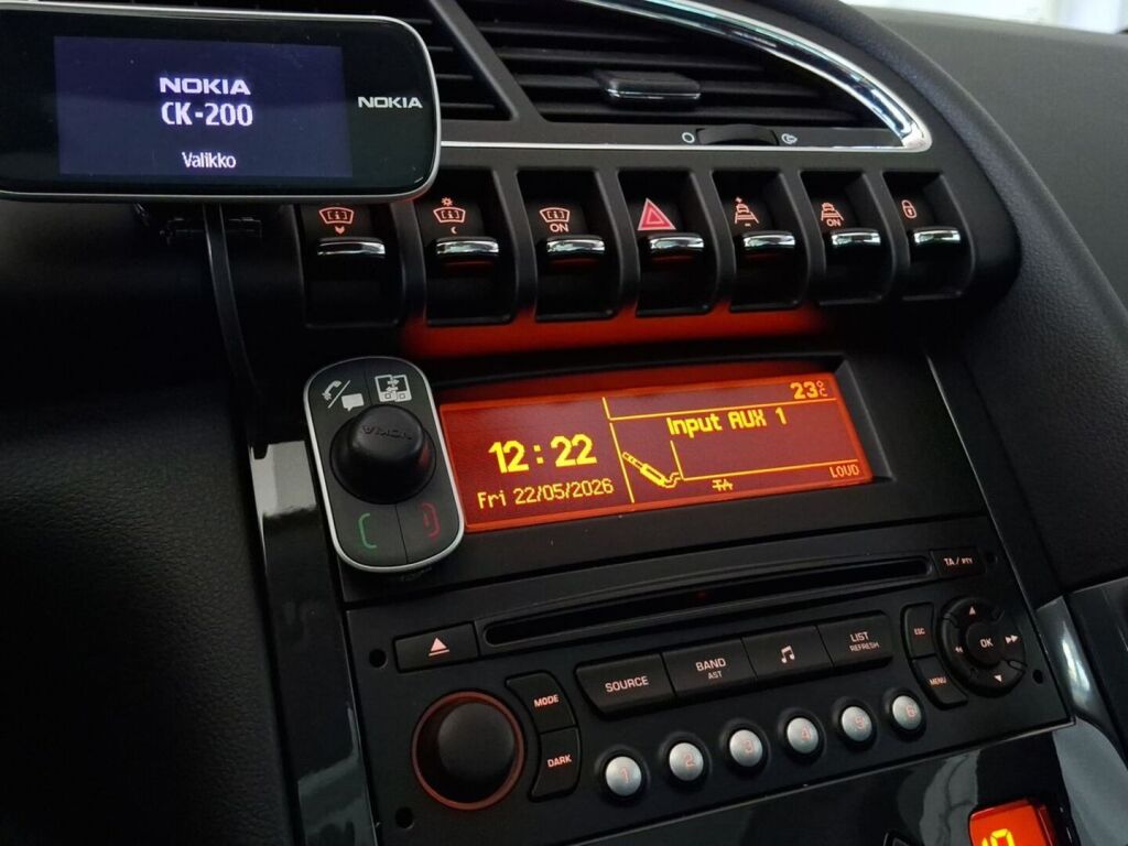 Peugeot 3008 2011 Musta
