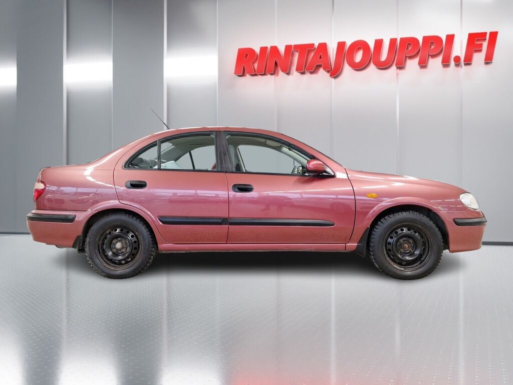 Nissan Almera 2001 Punainen