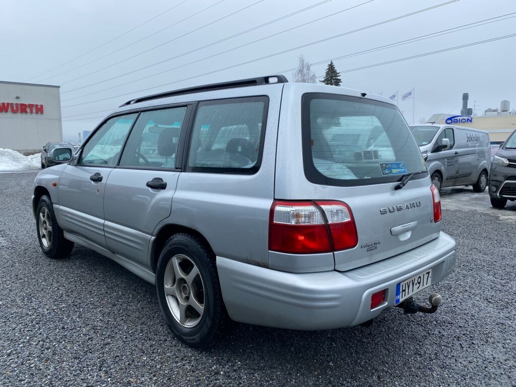 Subaru Forester 2002 Harmaa