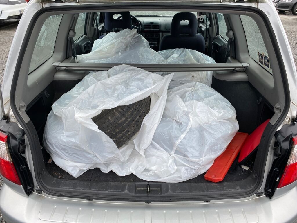 Subaru Forester 2002 Harmaa