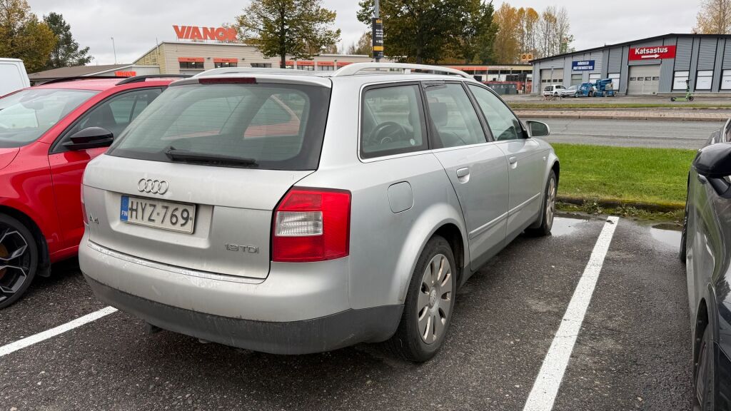 Audi A4 2001 Harmaa