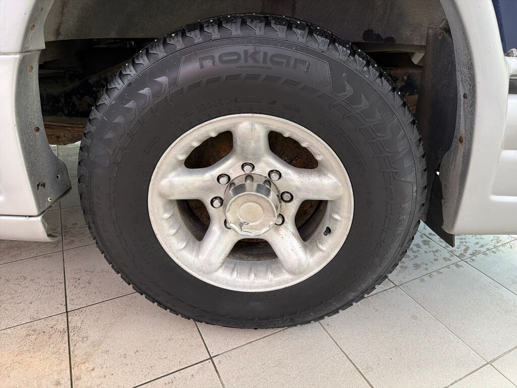 Chevrolet Chevy Van 2002 