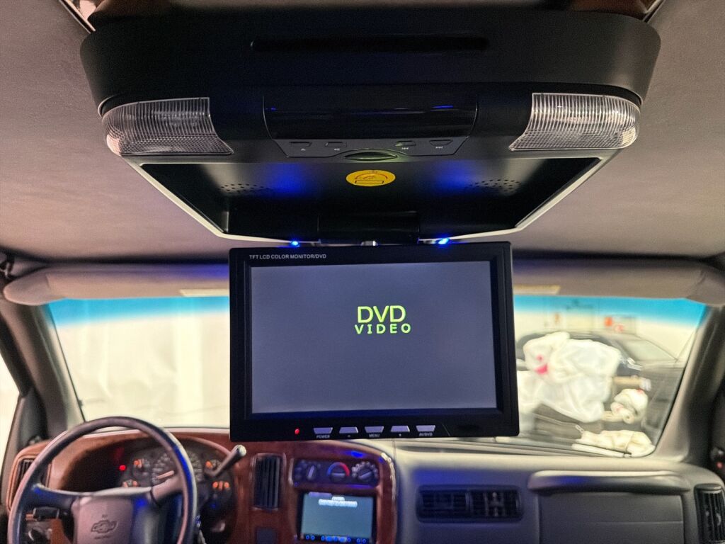 Chevrolet Chevy Van 2002 