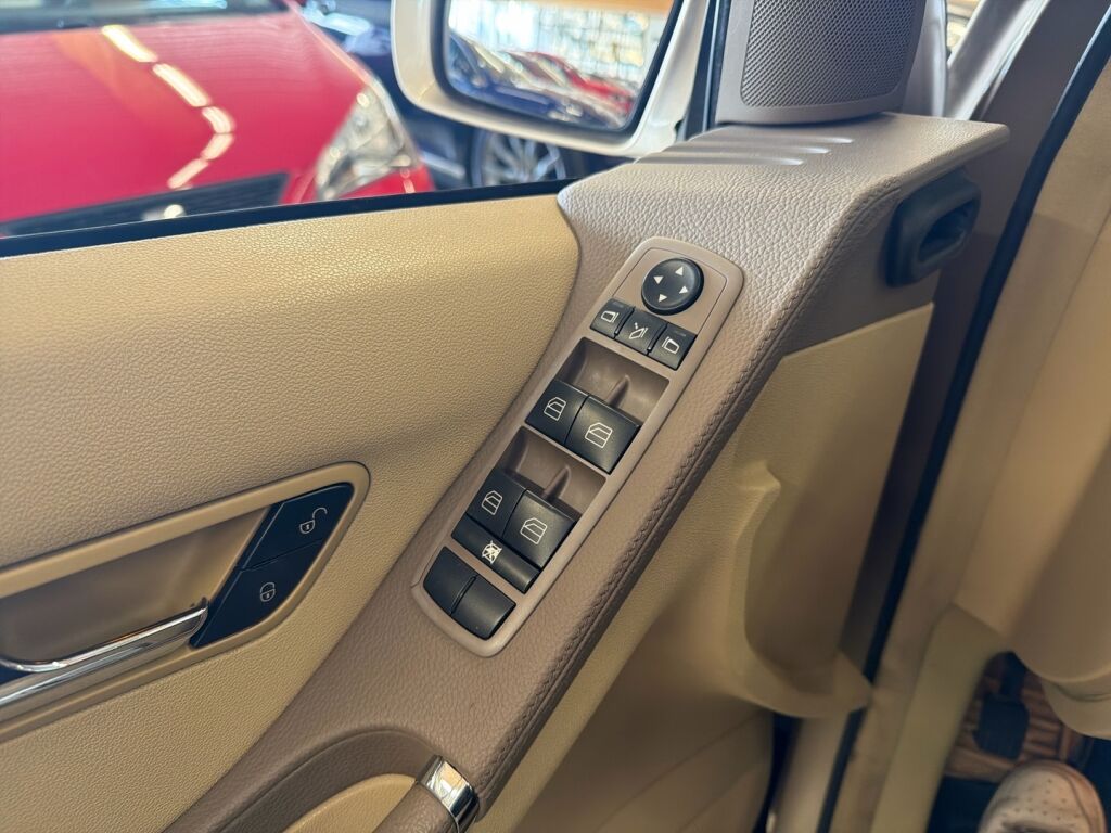Mercedes-Benz R 2006 Harmaa