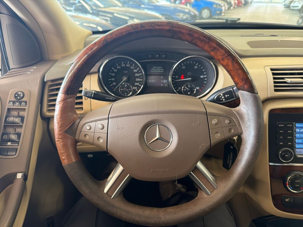 Mercedes-Benz R 2006 Harmaa