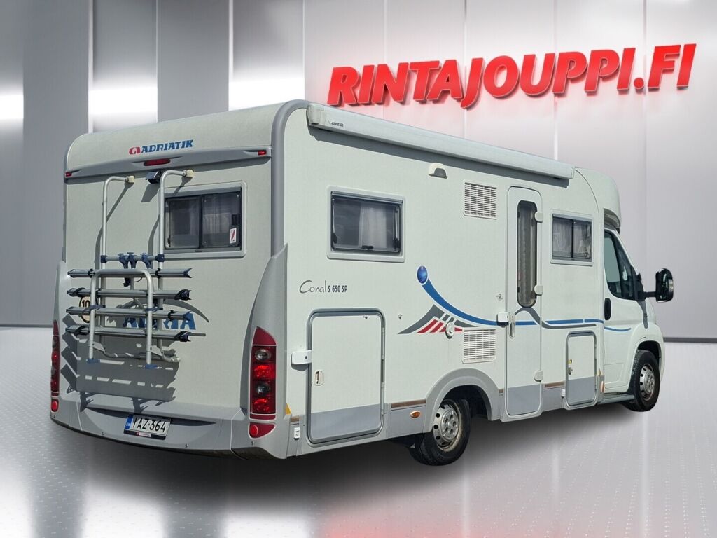 Adria Coral Plus 650 SP 2007 Valkoinen