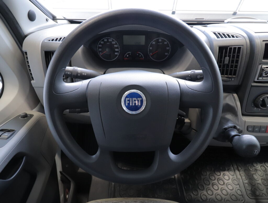 Adria M 680 SP 2007 Valkoinen