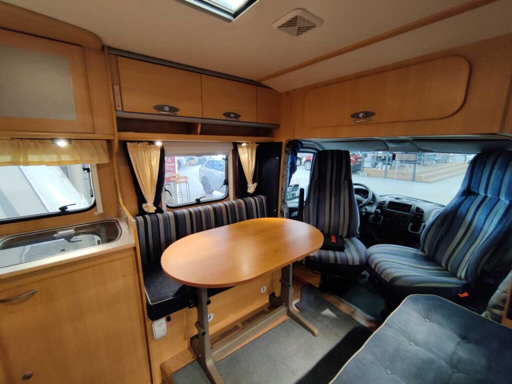 Dethleffs Advantage T 6501 2004 Valkoinen