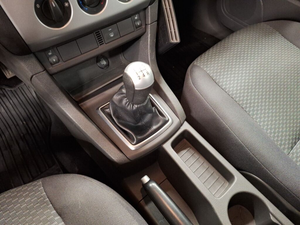 Ford Focus 2006 Harmaa