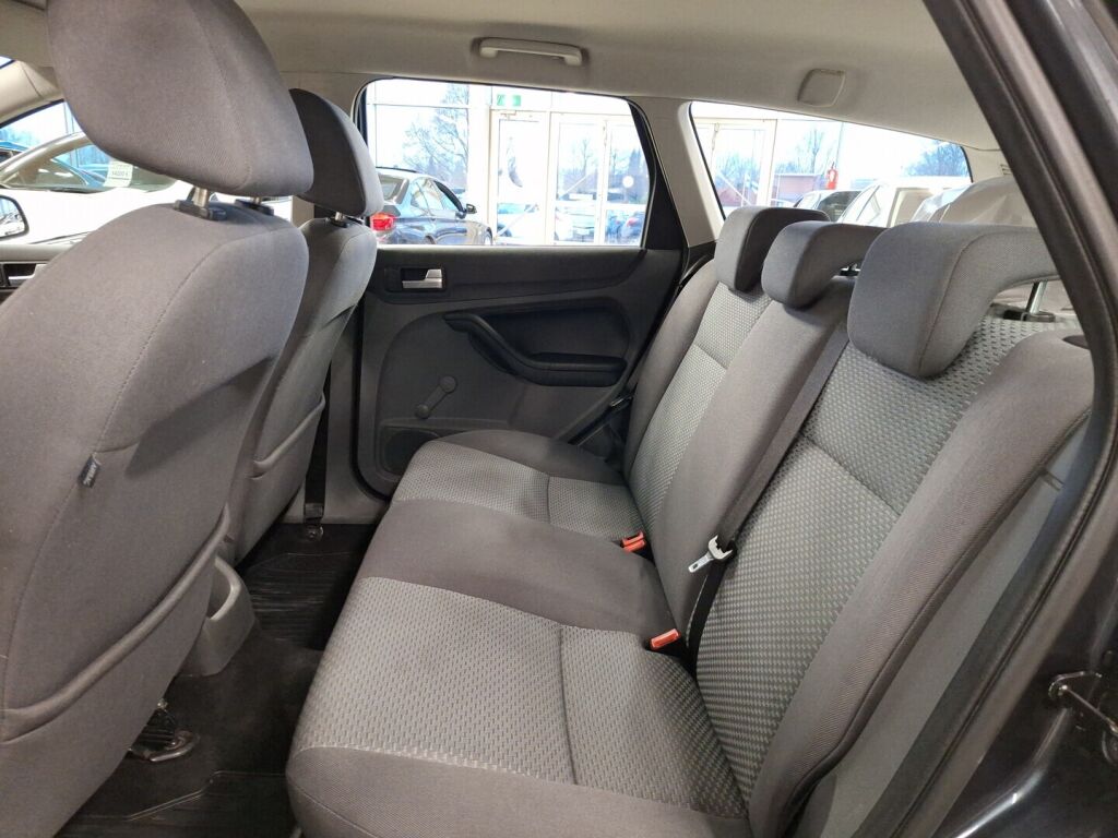 Ford Focus 2006 Harmaa