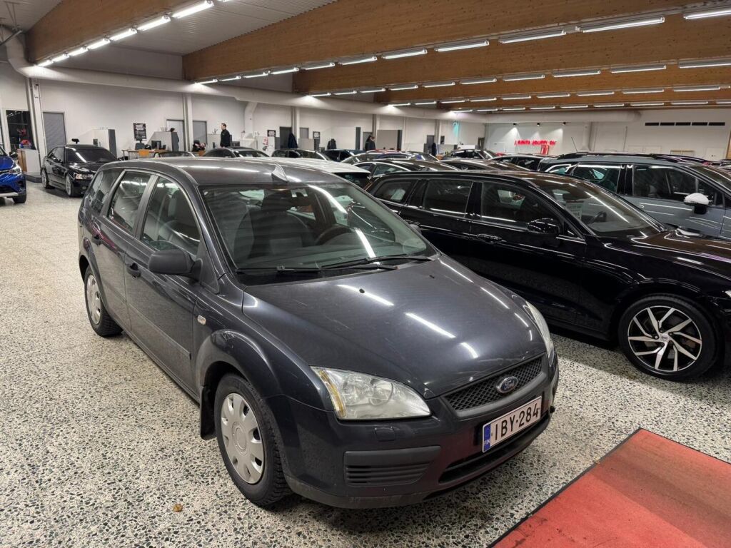 Ford Focus 2006 Harmaa