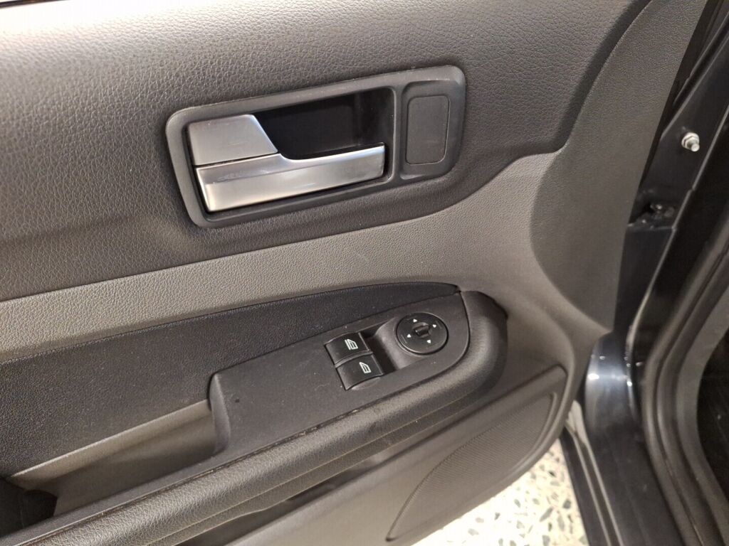 Ford Focus 2006 Harmaa