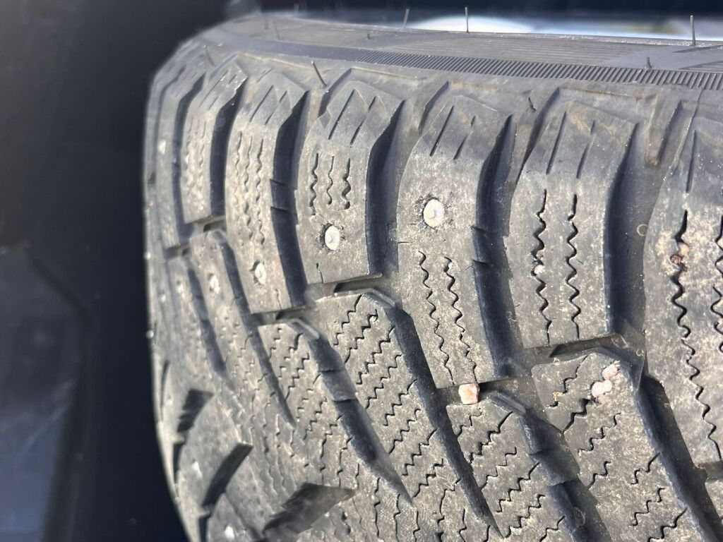 Mercedes-Benz C 2007 Harmaa