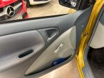 Toyota Yaris 2001 Keltainen