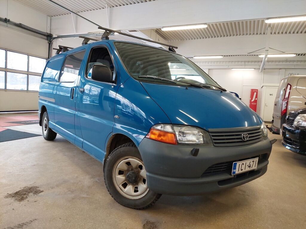 Toyota Hiace 2004 Sininen