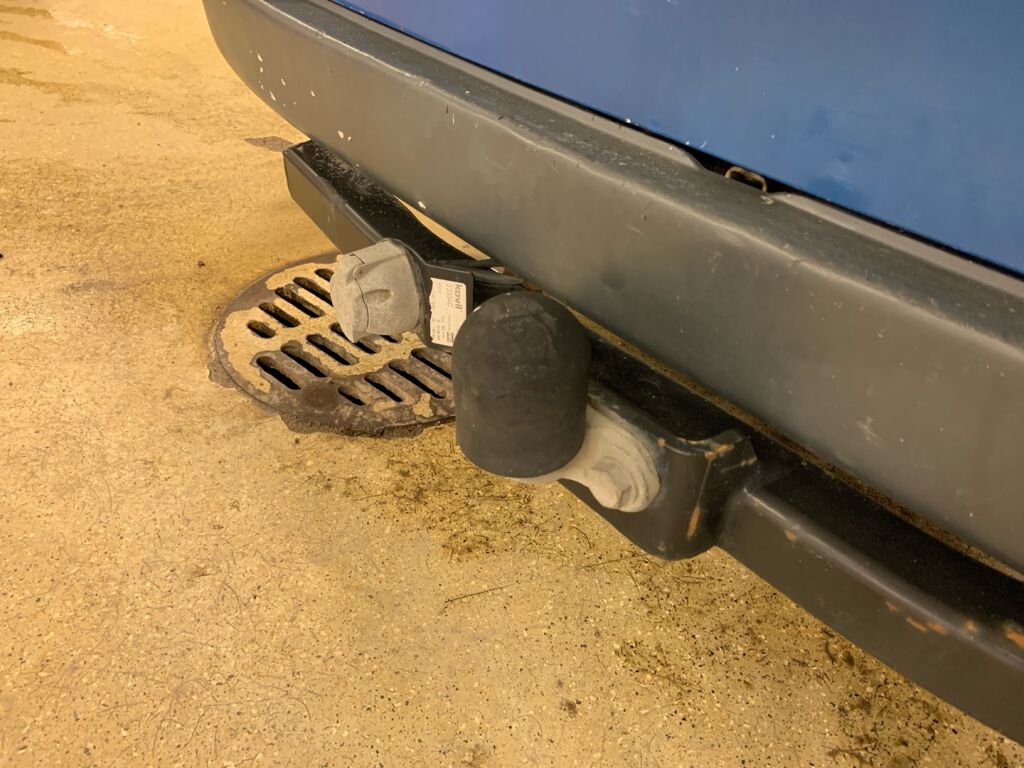 Toyota Hiace 2004 Sininen