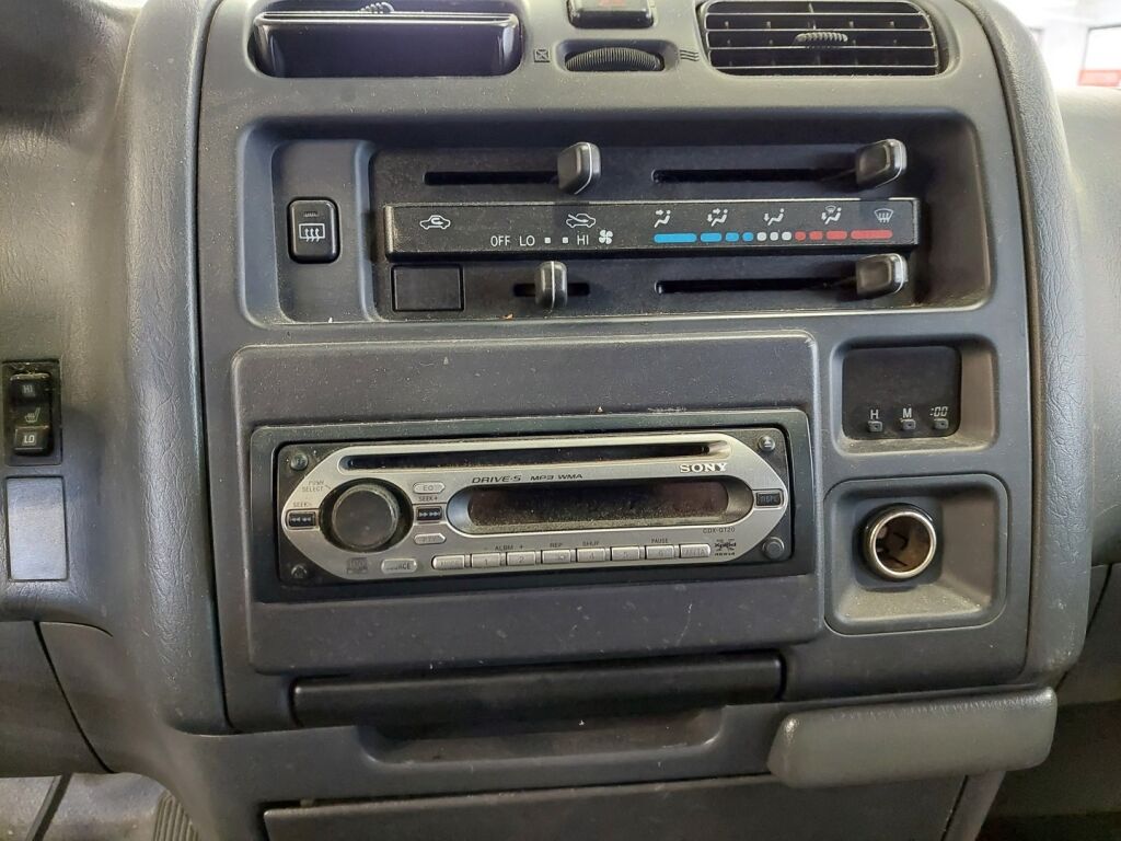 Toyota Hiace 2004 Sininen