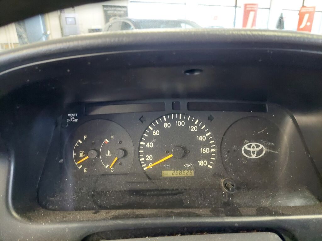 Toyota Hiace 2004 Sininen