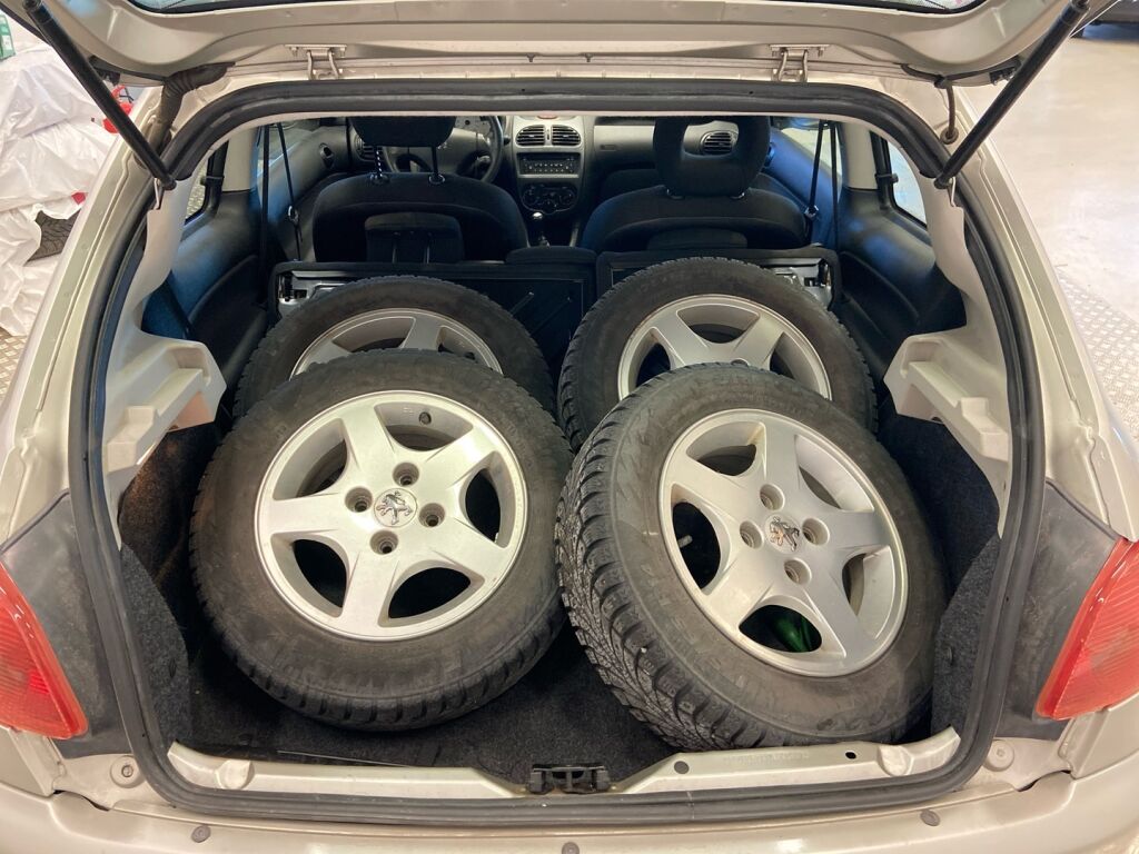 Peugeot 206 2006 Harmaa