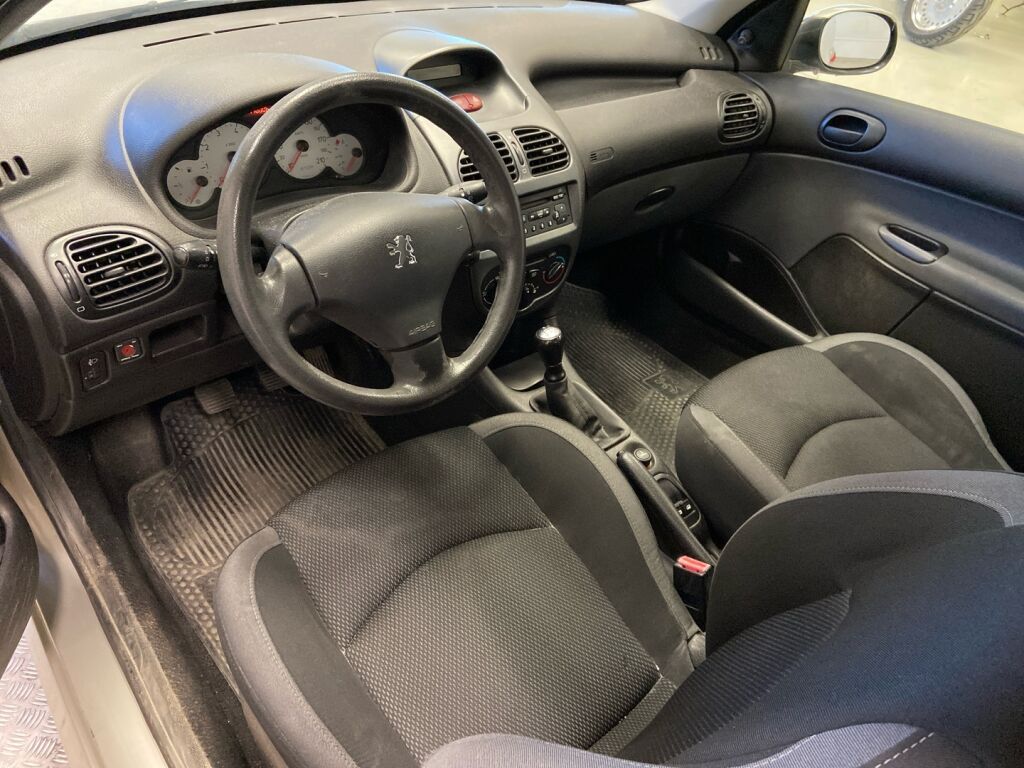 Peugeot 206 2006 Harmaa