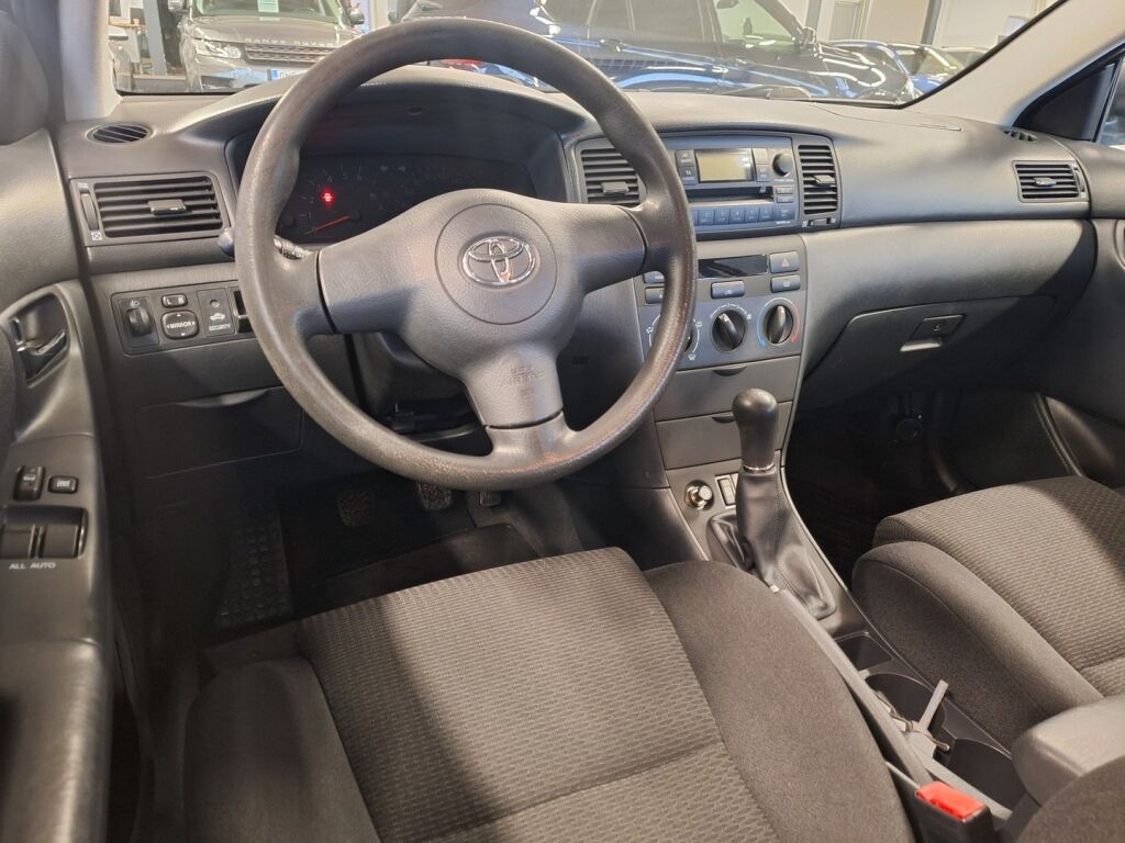 Toyota Corolla 2004, bild 4/5