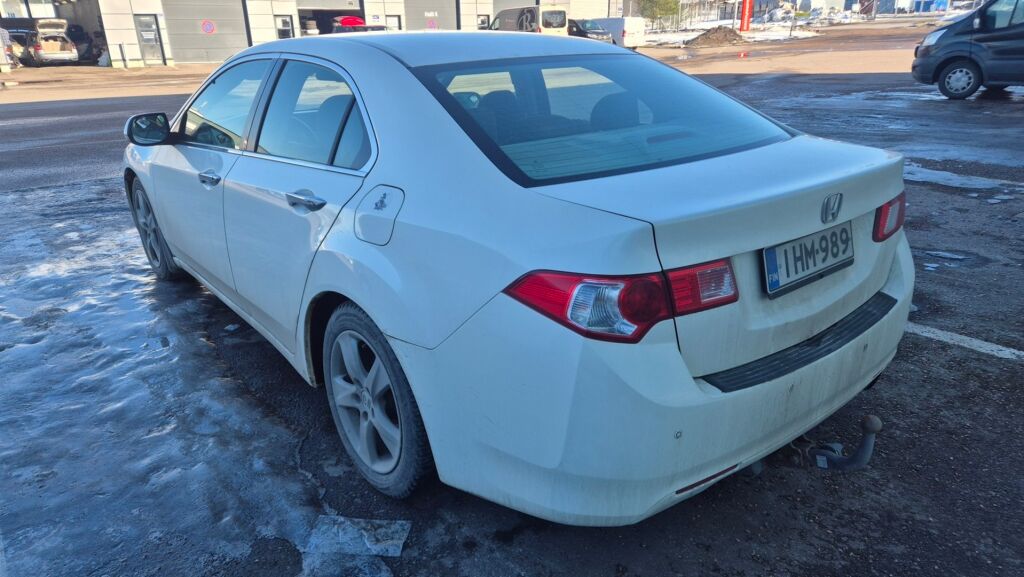 Honda Accord 2009 Valkoinen