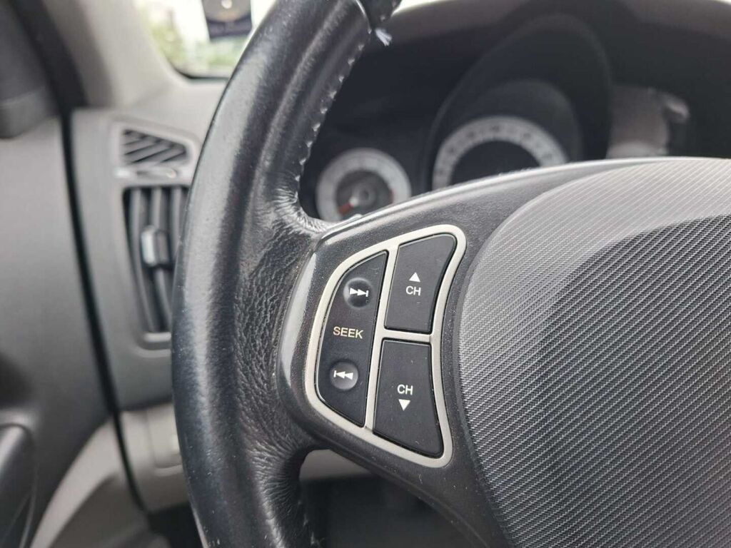Kia Ceed 2009 Punainen