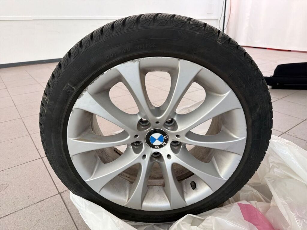 BMW 320 2009 Ruskea (beige)